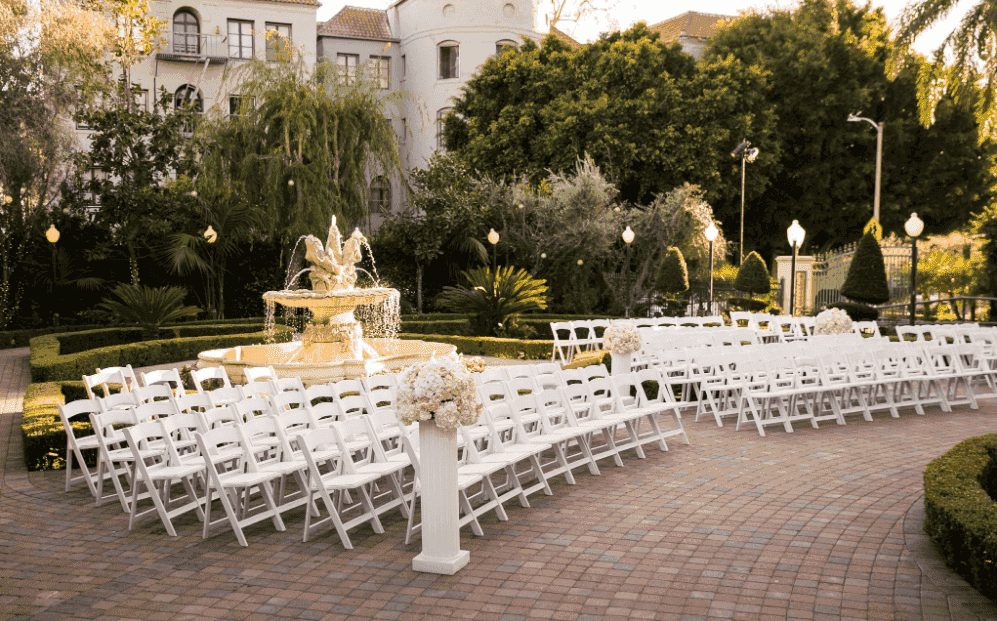 Your Ultimate Wedding Venue Checklist: Everything You Need Before Booking